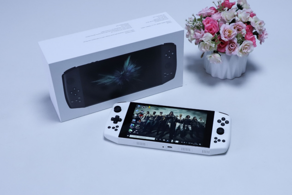 改變3A大作暢玩模式,AYANEO 2021Pro掌機體驗 改變3A大作暢玩模式,AYANEO 2021Pro掌機體驗