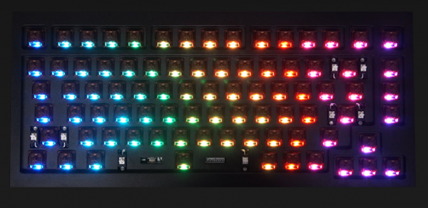 姍姍來遲的Keychron Q1&comma;入手的體驗到底如何