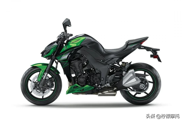 川崎2022款Z1000迴歸綠色面板