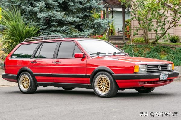 一輛1986年美國版大眾“桑塔納”旅行車