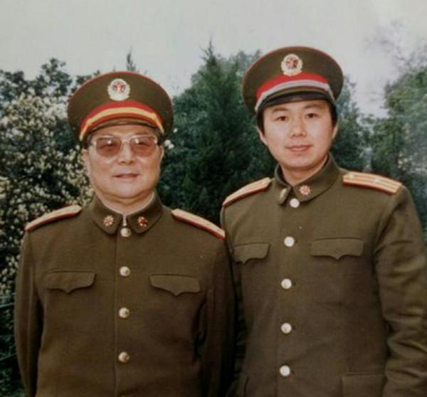 88年我軍重啟軍銜制，首批授予17位上將，1955年各是什麼軍銜？