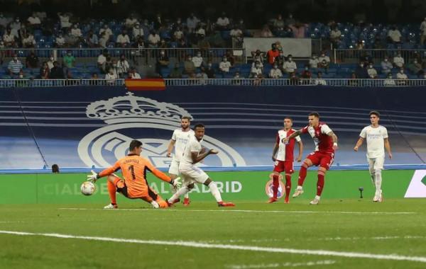 老而彌堅,安切洛蒂治下的皇馬與齊達內時期的五大不同點 老而彌堅,安切洛蒂治下的皇馬與齊達內時期的五大不同點