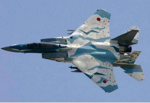 “目視中國戰機最為緊張”，日本飛行員坦露心聲：中國空軍不好惹