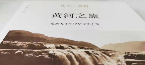 古代僅有一位詩人不悲秋，當代還有一位，他們二位究竟是誰呢？