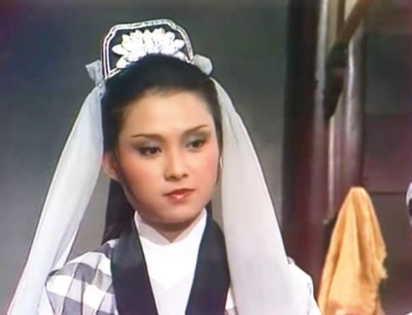 50年友誼不變!TVB第一屆訓練班聚會,呂有慧仍貌美金興賢變化大 50年友誼不變!TVB第一屆訓練班聚會,呂有慧仍貌美金興賢變化大