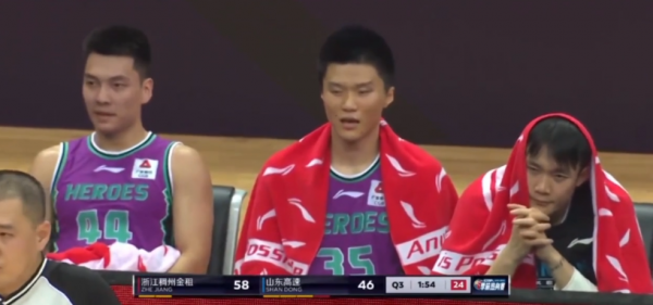 丁神替補觀戰,山東多次打出反擊仍無法翻身,浙江總能讓對手屈服 丁神替補觀戰,山東多次打出反擊仍無法翻身,浙江總能讓對手屈服