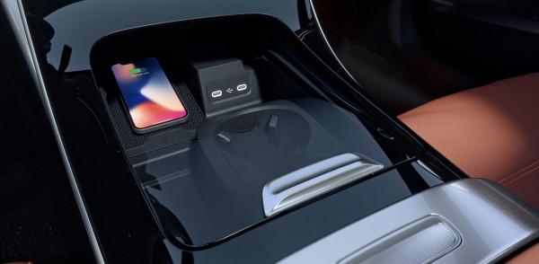 價效比提升！改款賓士C級上市，配置不變，中高配車型價格下調