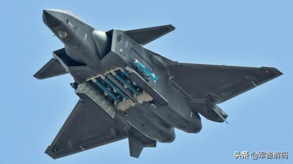 超過150公里！霹靂-15如何趕美超歐，躋身全球空空導彈最前列？