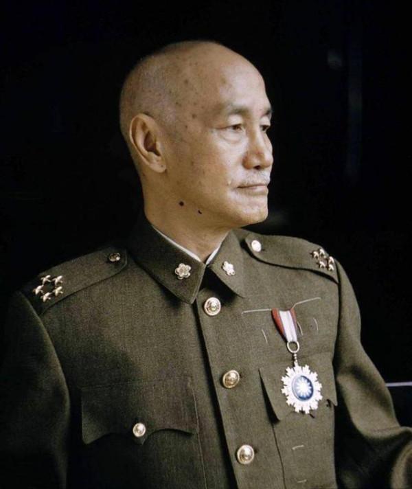 國軍即將大舉進攻，我軍已獲得可靠情報，毛主席卻下令：不得阻攔