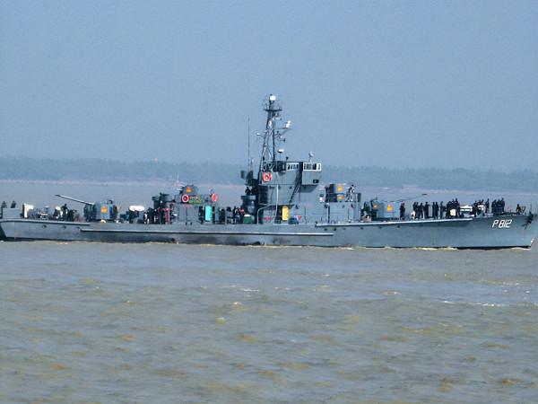 出口的037獵潛艇等 出口的037獵潛艇等