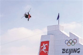 “躍”舞雪嶺 “躍”舞雪嶺