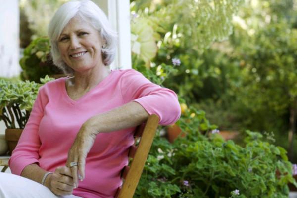 為何人到了中年易發胖？或許和吃的關係不大，這3個原因留意一下