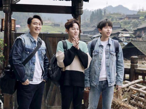 何炅接連翻車,依然穩坐湖南臺綜藝主持一哥的位置,他有何背景? 何炅接連翻車,依然穩坐湖南臺綜藝主持一哥的位置,他有何背景?