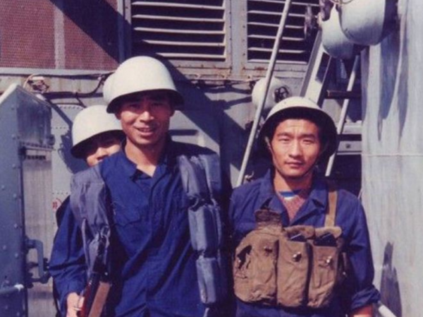 1988年，越南軍艦侵犯我國赤瓜礁，劉華清：打就打，堅決打