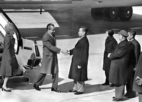 我國境內一支外國軍隊，駐紮北京48年，為何至今沒被趕走？