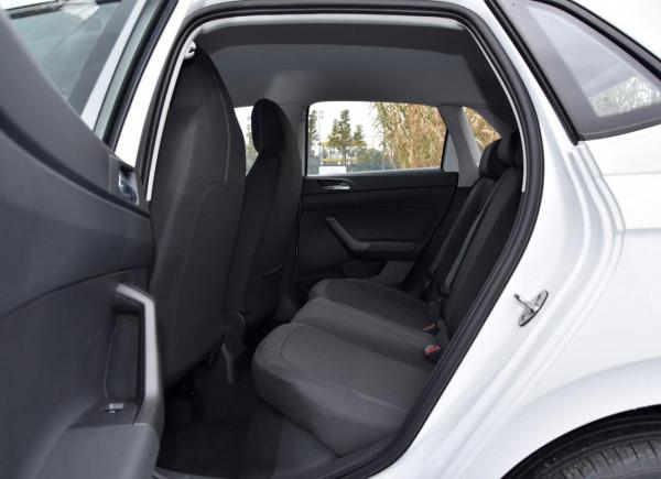 女白領們的最愛，省油耐用好停車，才9萬多的自動擋，帶你看polo