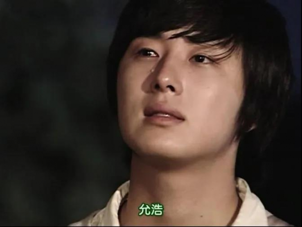 笨蛋美人的人設，她15年前玩剩下的