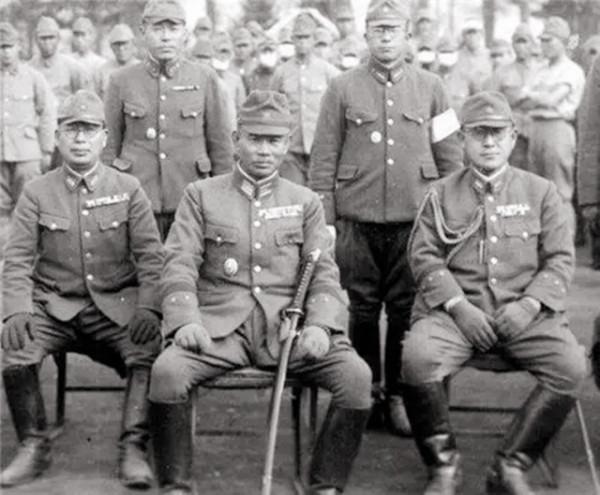 團長政委犧牲,參謀長失蹤,官兵堅持血戰,由副團長率部救出 團長政委犧牲,參謀長失蹤,官兵堅持血戰,由副團長率部救出