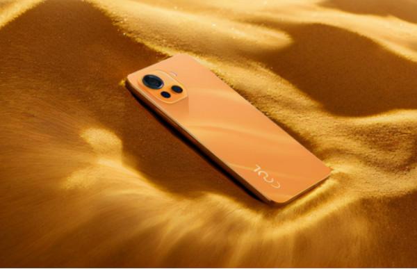 一眼就能記住的4款手機，華為定製機售價18萬，酷派國潮風太亮眼