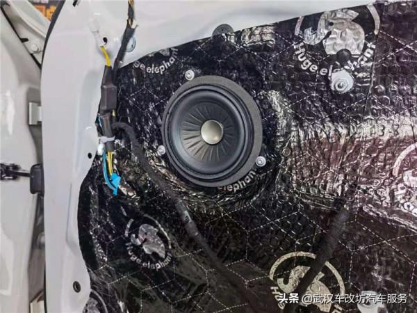 寶馬音響就選伊頓專用 武漢歌德寶馬3系汽車音響改裝 寶馬音響就選伊頓專用 武漢歌德寶馬3系汽車音響改裝