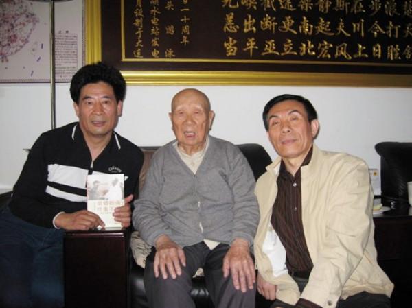 “開國將軍”102歲曾思玉養生秘訣：4大習慣，樂活百年