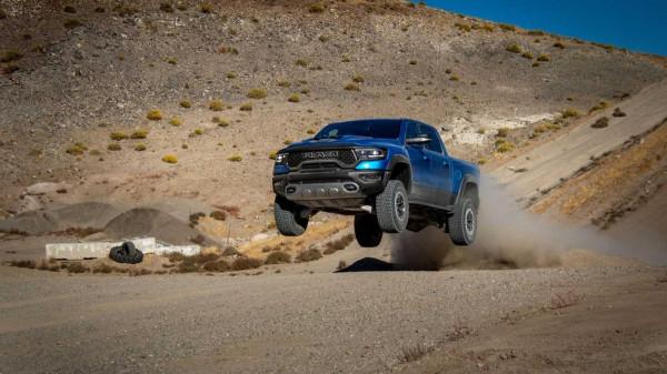 能讓福特猛禽顫抖的皮卡——道奇RAM 1500 TRX 能讓福特猛禽顫抖的皮卡——道奇RAM 1500 TRX