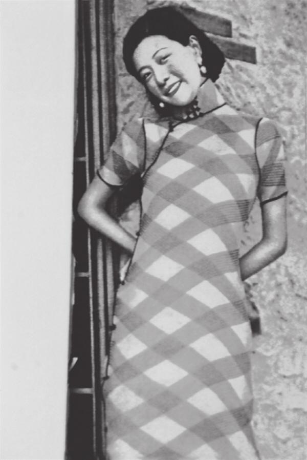 阮玲玉的葬禮：5名少女追隨而去，20名大腕抬棺，30萬人為她送行