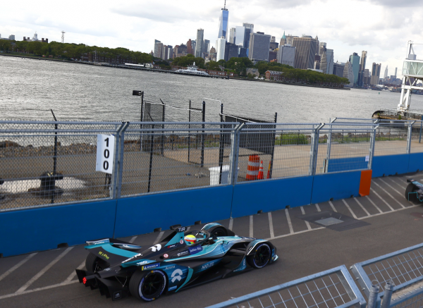 FE完全指南|把賽車辦到馬路上,究竟要費多少功夫? FE完全指南|把賽車辦到馬路上,究竟要費多少功夫?