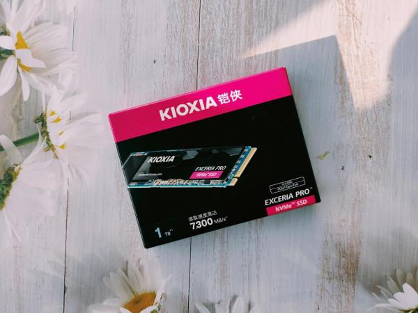 終於用上了PCIe 4.0，鎧俠EXCERIA PRO極致超速SE 10固態硬碟