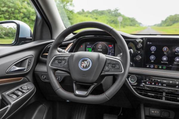 老牌車企玩電行不行？微藍7不落俗套，續航里程可達500km