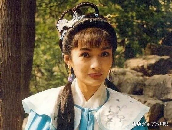 《白眉大俠》播出26年後，反派逆襲成頂流娶女主，女主角已離世