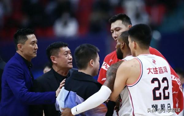 任駿飛有沒有打韓德君？放慢鏡頭後找到答案，遼寧官網表明態度