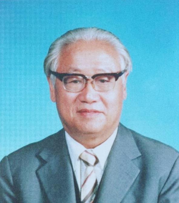 1970年，粟裕去諾曼底遺址，後提出4個問題，直接把法國專家問懵