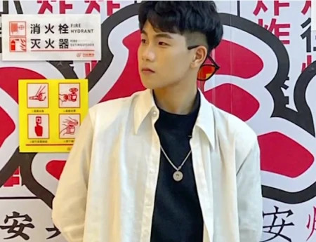 山東男生暴飲暴食胖到近200斤，半年後的照片網友直呼：成功逆襲