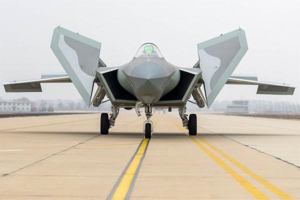 殲20雙座版橫空出世,新艦載機同日亮相,殲-35會搞雙座版本嗎? 殲20雙座版橫空出世,新艦載機同日亮相,殲-35會搞雙座版本嗎?