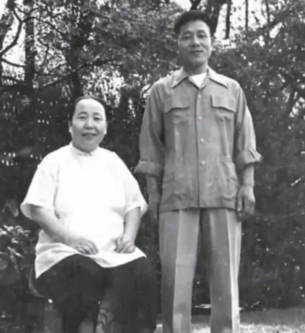 宋慶齡保姆被一男子求婚,帶回家後,宋慶齡神色嚴肅:此人是特務 宋慶齡保姆被一男子求婚,帶回家後,宋慶齡神色嚴肅:此人是特務