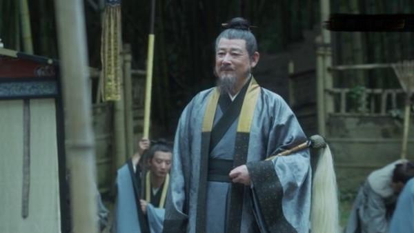 10位“老”戲骨演一群武功高強的“爺爺”，是我追這劇的最大動力