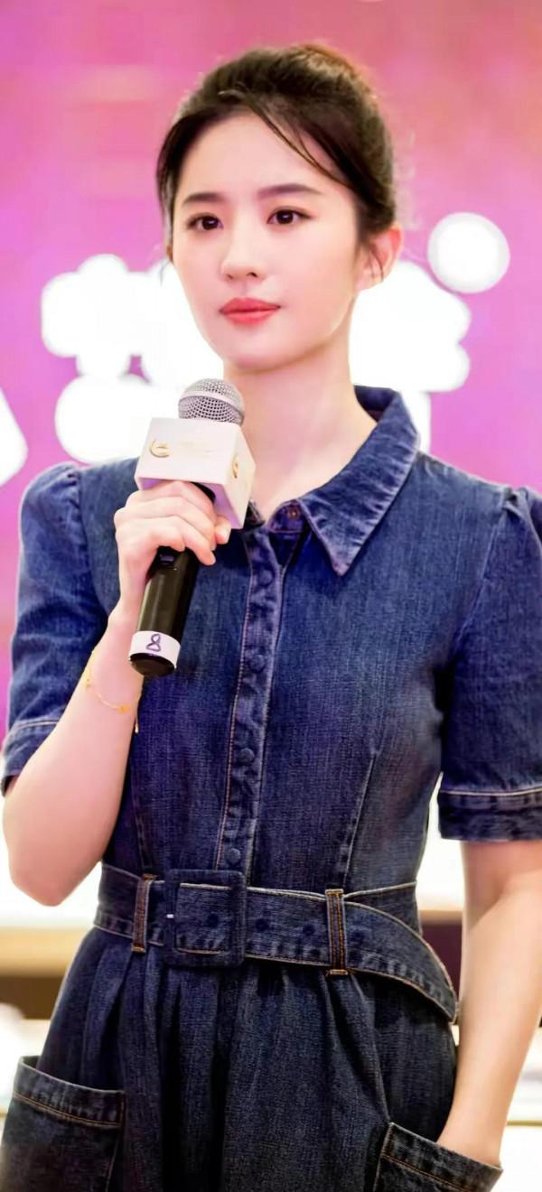 劉亦菲高畫質美圖3