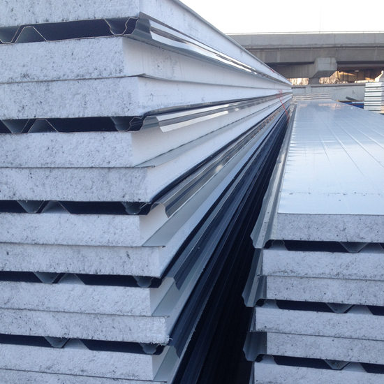 農村備受歡迎的彩鋼瓦，到底有什麼危害？為何最終會被勒令拆除？