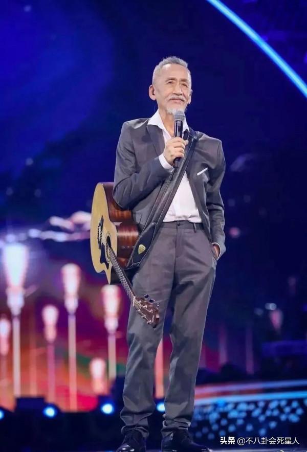央視中秋晚會陣容，9位獲邀港臺歌手年紀最大77歲，都什麼來頭？