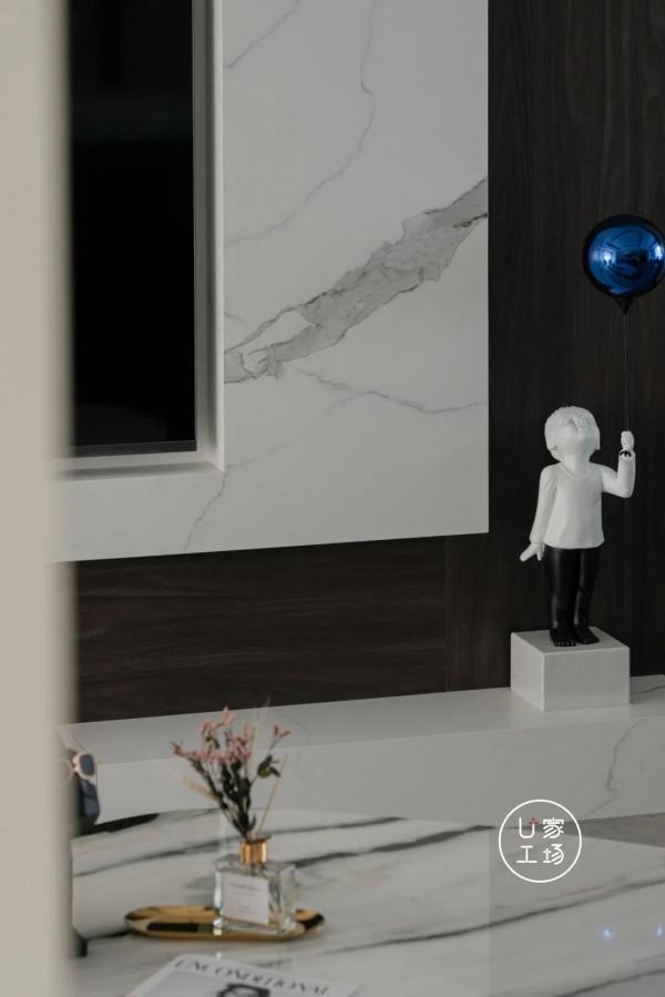 圍觀時尚博主的家!三個設計原則讓精裝房大放異彩 圍觀時尚博主的家!三個設計原則讓精裝房大放異彩