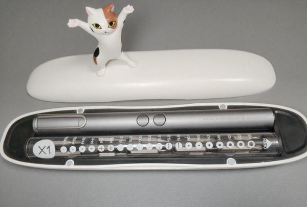 我用這套WOWSTICK PLAY MINI SD精修電動螺絲刀修好了舊剃鬚刀