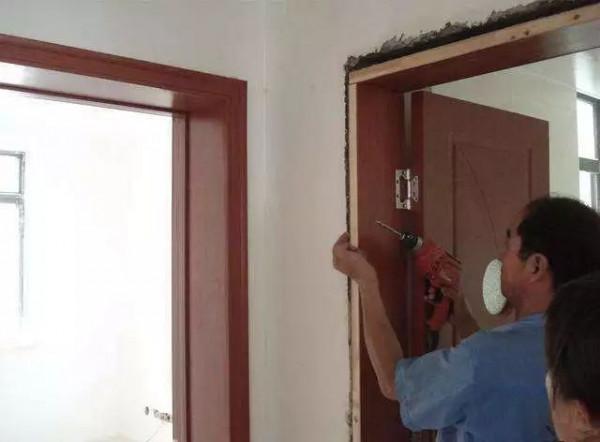 入住2年說實話：單邊套和雙邊套哪個好？很多家庭的廚房門選錯了