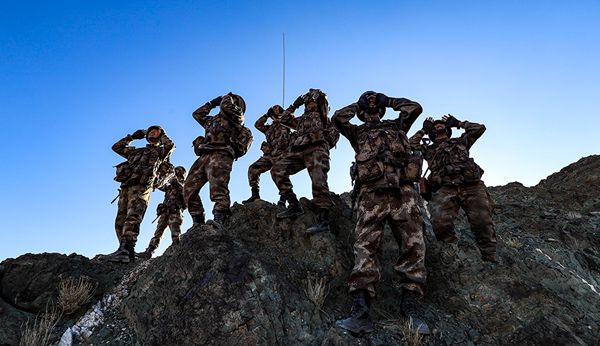 他用6年拍攝邊防戰友，這組圖太震撼