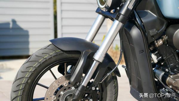 QJMOTOR閃300S皮帶版搶先試駕——更帥、更順、更好騎 QJMOTOR閃300S皮帶版搶先試駕——更帥、更順、更好騎