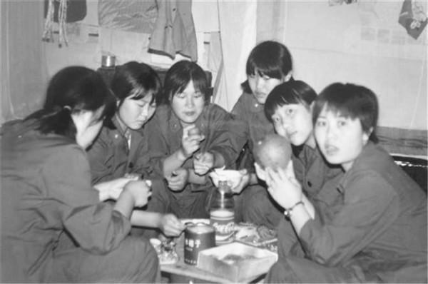 老照片：顏值線上的老山女兵罕見照曝光