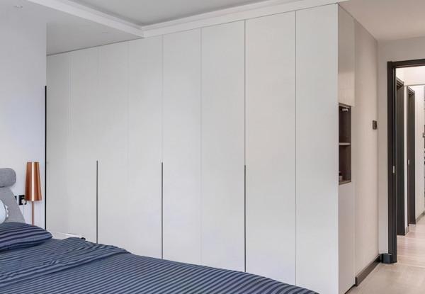 萬萬沒想到，選衣櫃門還有這麼多講究，聽過來人說完，明白了