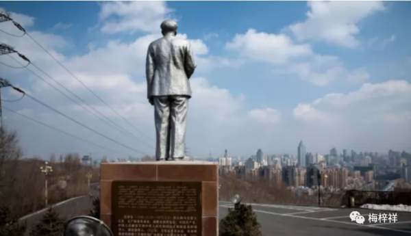 毛主席對建造塑像批示：勞民傷財，無益有害。原創 梅梓祥