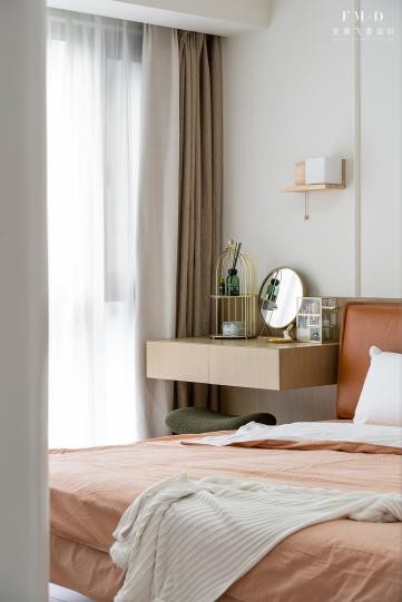 兩梯四戶，170㎡二手房土裡土氣，用時9個月改造，高階感都藏不住