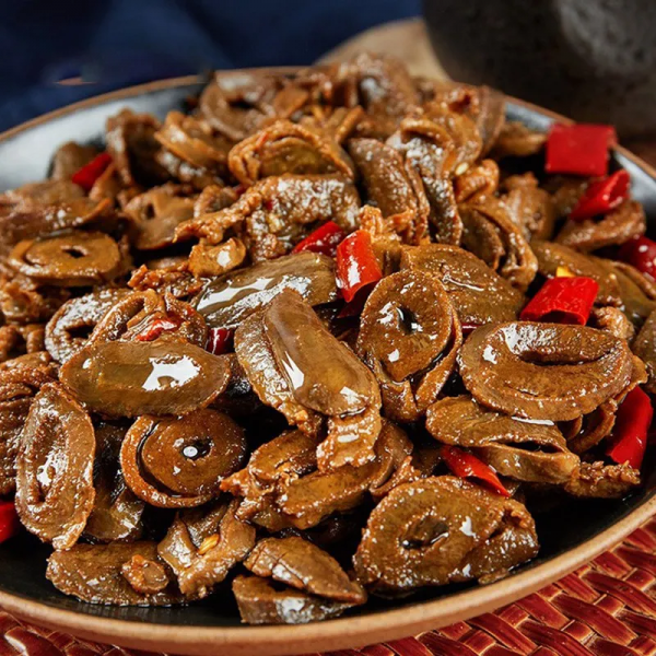 又香又辣的鴨心，充滿嚼勁，越吃越香，一個接一個，根本停不下來